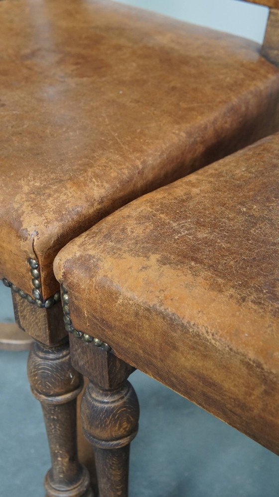 Image 1 of 4 x Sedia da pranzo antica in legno e pelle di pecora