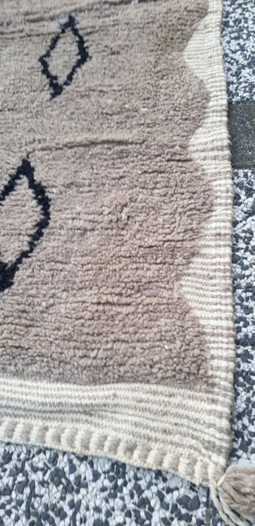 Handgeknoopt Berber tapijt wol 253x158cm