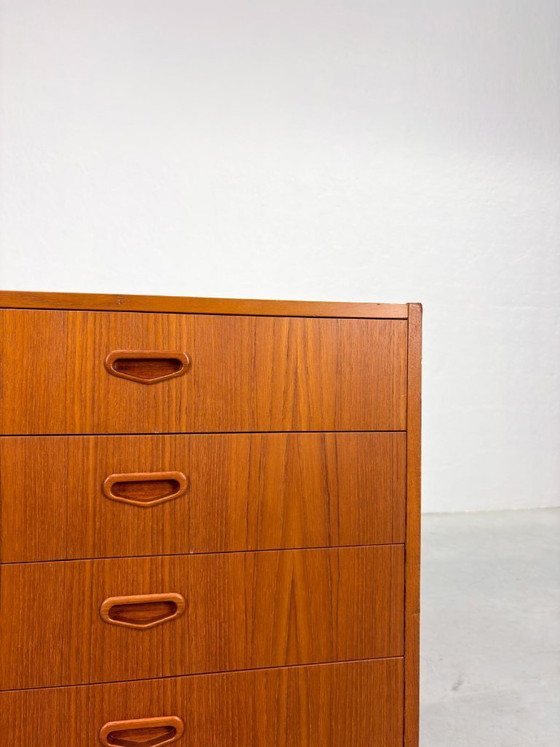 Image 1 of Lage Mid-century Ladekast van Musteringg