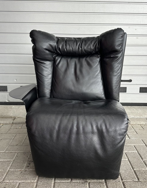 Poltrona lounge Cinova dal design vintage