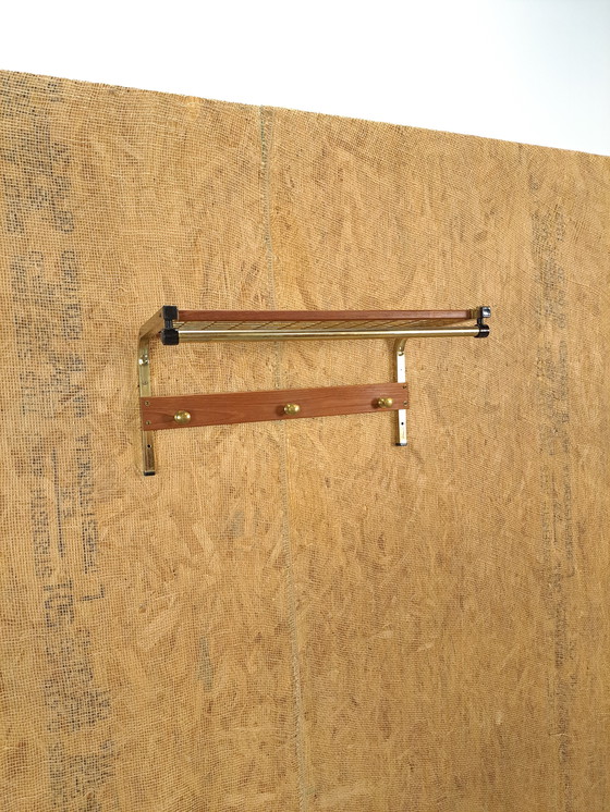 Image 1 of Goldfarbener Kleiderständer aus Schweden mit Teakholz und Regal Nr.1