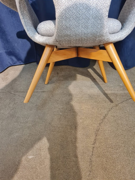 Shell armchair in Brussels style