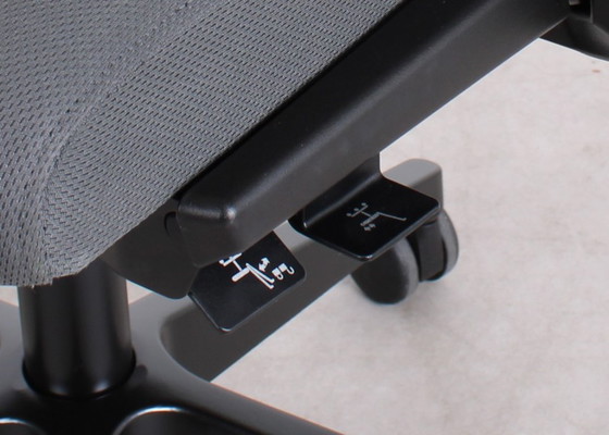 Image 1 of Haworth Comforto 5975 office chair gray