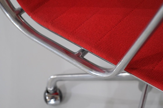 Image 1 of Stoel "EA 117" van Charles Ray Eames voor ICF, Verenigde Staten, 1969.