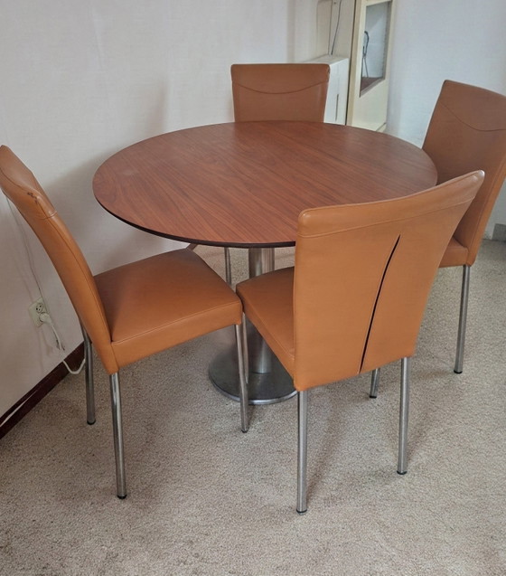 Round dining table with chairs – Metaform, Wood, Metal (photo 3 of 7)
