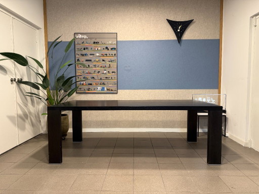 Cassina | Hannes Wettstein | MIR Dining table | Black | 1 piece