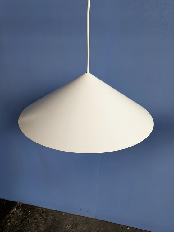 Image 1 of Suspension danoise postmoderne, Forme