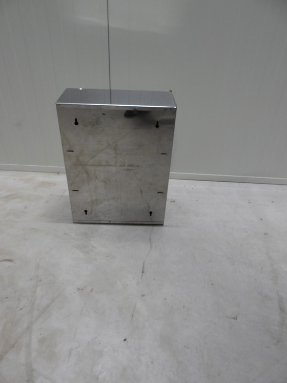 Image 1 of Beautiful Vintage medicine cabinet