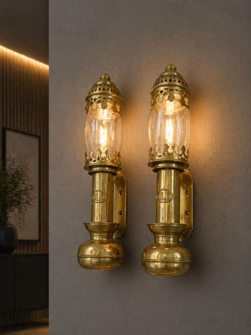 Antieke messing treinwagon wandlampen DLC