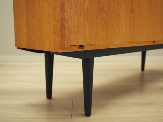 Image 1 of Buffet en frêne, Design danois, 1970S, Production : Danemark