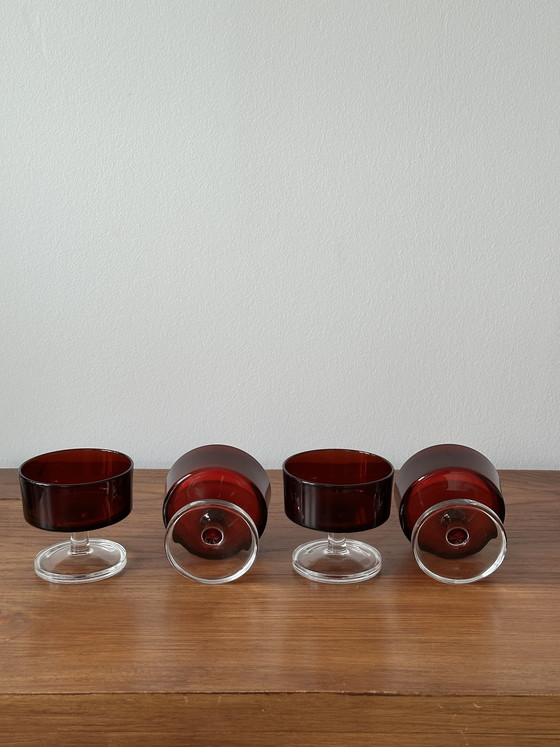 Image 1 of Luminarc Verrerie D’arques Ruby Red champagne/dessert coupes