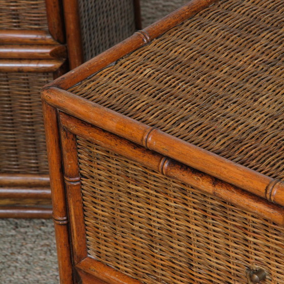 Image 1 of Paar rotan en messing nachttafels, 1960