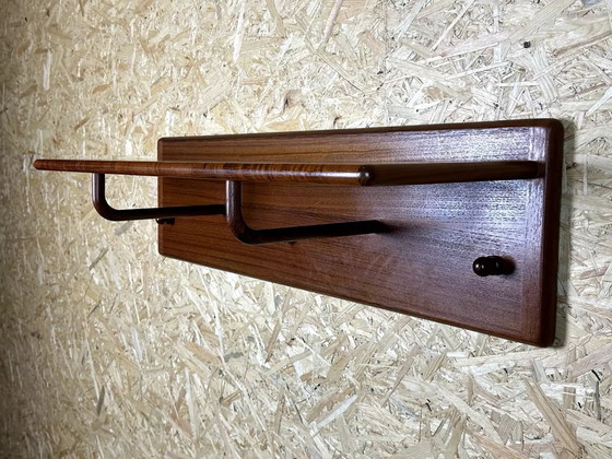 Image 1 of 60er 70er Jahre Garderobe Wandgarderobe Teak von Vildbjerg Møbelfabrik Denmark