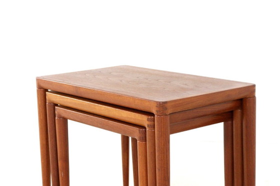Image 1 of Tables d'appoint gigognes Henry W. Klein pour Bramin, style vintage danois