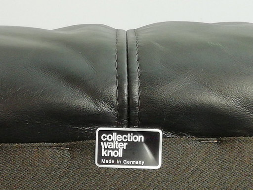 Original WALTER KNOLL COLLECTION exclusive leather sofa, premium leather, black
