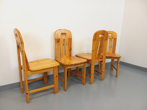 Image 1 of Suite of 4 Vintage Pine Chairs from the 70s and 80s
