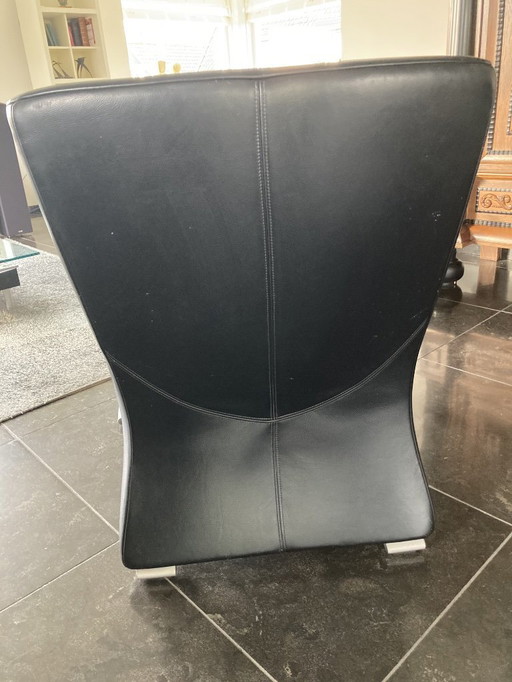 Fauteuil Rolf Benz modèle 322 en cuir noir