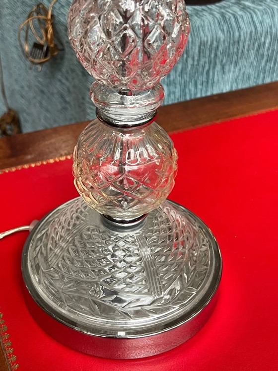 Girandole. 6 punti luce. Cristallo, vetro. Italia. XX secolo. 62x45 cm. – Lampade da tavolo, Crystal, Glass (photo 4 of 6)
