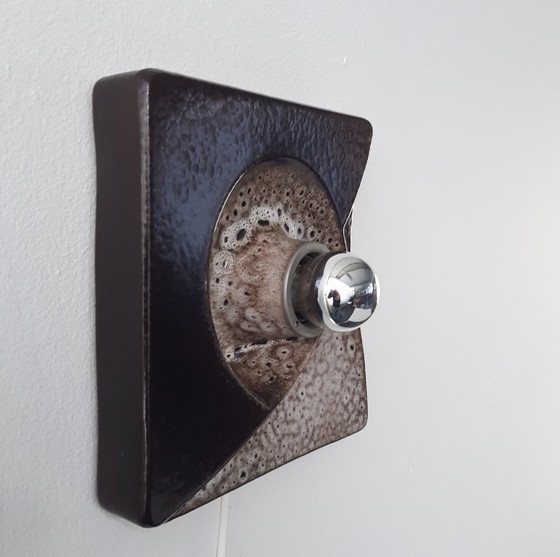 Image 1 of 1 van 2 Keramieken aardewerken vintage wandlampen in bruintinten, west germany fat lava stijl, keramische wandlamp, space age la