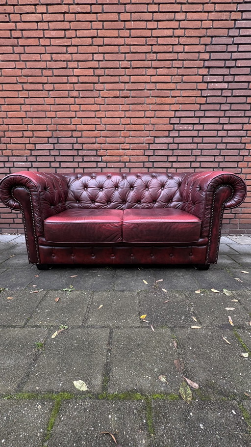 Chesterfield - 2 zits