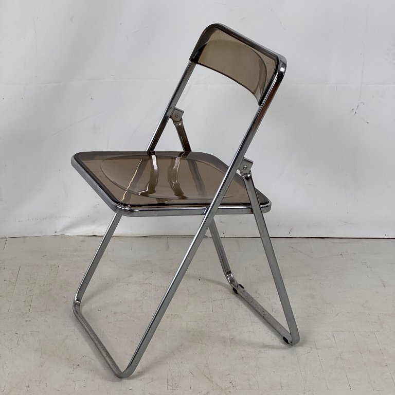 Foldable Plastic & Chrome Design Chair, 1960s | €110 | Whoppah