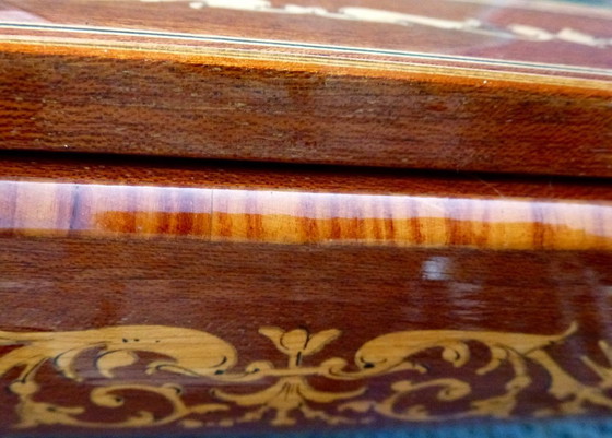 Image 1 of Swiss Large jewelry box with Reuge music box (incl. key) with image of Mona Lisa.