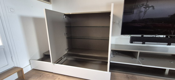 Image 1 of Roche Bobois TV-Möbel, weiß und champagnerfarben lackiert