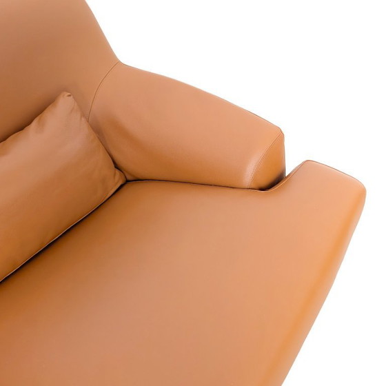 Image 1 of Tacchini Montevideo Tweezitsbank, designbank, bruin leer