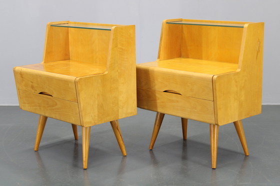 Image 1 of Pareja de mesitas de noche, década de 1960, Checoslovaquia