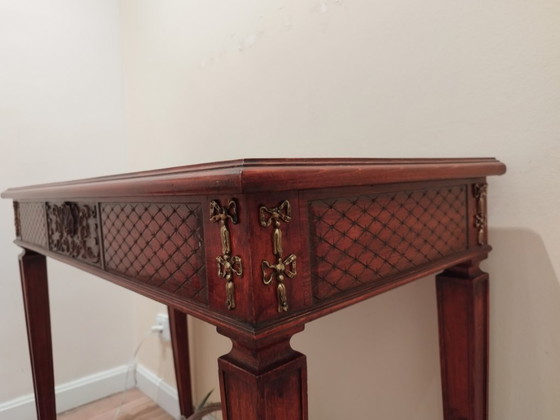 Image 1 of Eingangstisch aus Holz mit Details