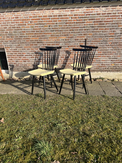 4x Tapiovaara Model Stoelen