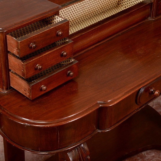 Mahogany desk – Desk lamps (photo 11 of 12)