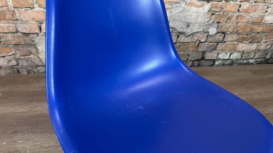 Image 1 of 10x Vitra DSS blau