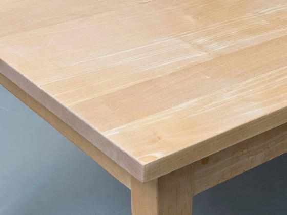 Image 1 of Elegant maple dining table, early 2000s