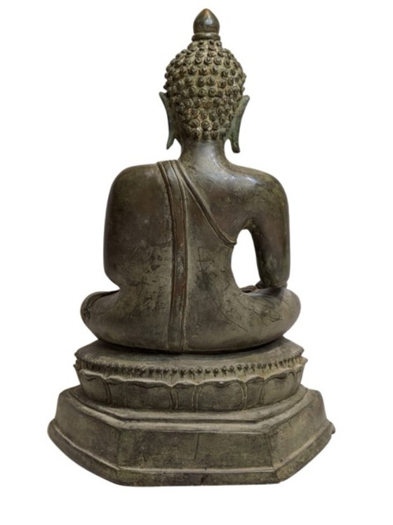 Image 1 of Bouddha Shakyamuni en bronze antique – Birmanie, 18e-19e siècle