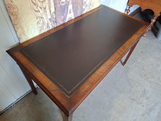 Image 1 of Antique English writing desk, bureau, desk with leather inlay, dimensions 135x70cm and 76cm high.
