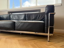 Elegantes Leder-Sofa in Schwarz – 2,35 m Breite
