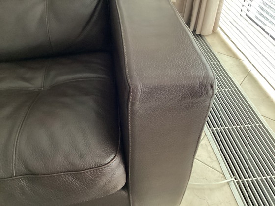 Image 1 of Wunderschönes dunkelbraunes 2 1/2-Sitzer-Sofa von Roche Bobois