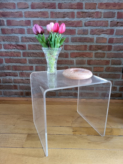 Table d'appoint vintage en plexiglas