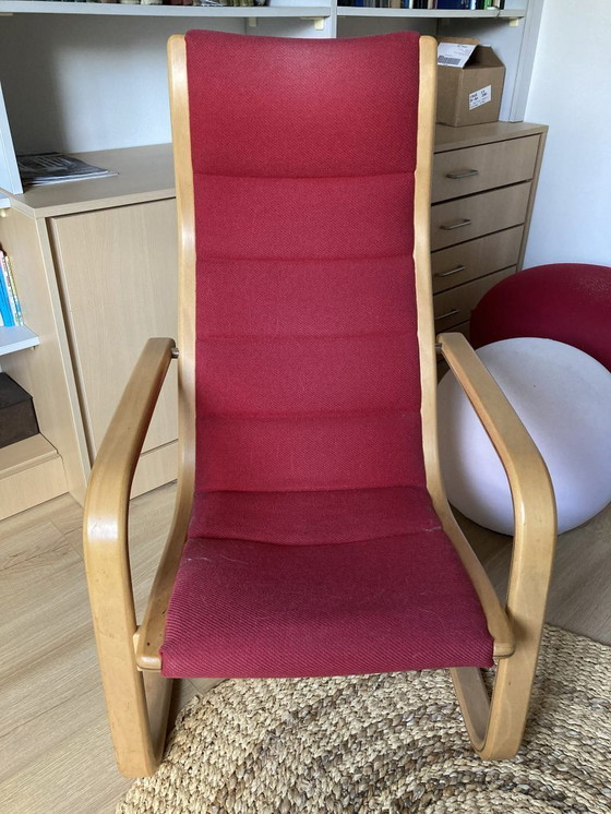 Image 1 of 2 fauteuils lounge suédois rouges « Lamello » (peuvent être vendus individuellement ou en lot)