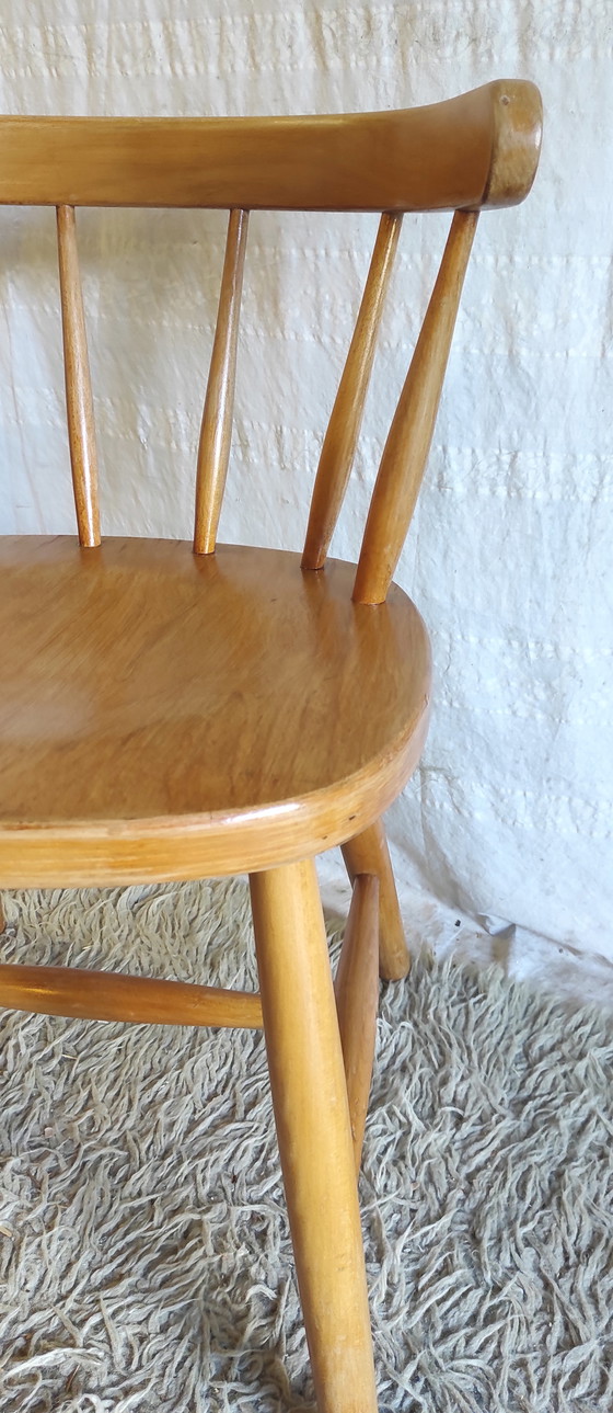 Image 1 of Chaise à barreaux style scandinave en bois massif - mid.XXeme