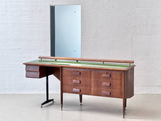 Image 1 of Eccezionale credenza italiana di metà secolo con specchio, anni '60