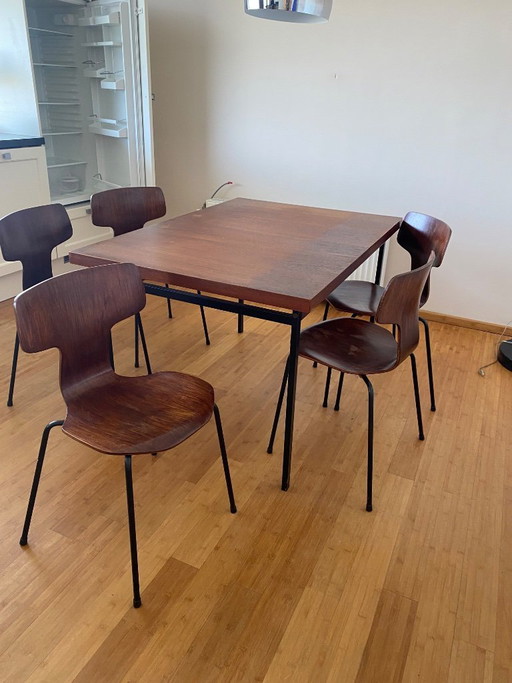 Arne Jacobsen for Fritz Hansen 3103 vintage