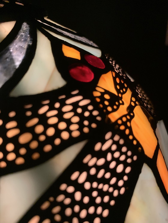 Image 1 of Tiffany style tafel lamp 