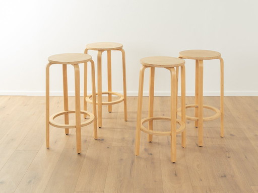 4 tabourets de bar dans le style d'Alvar Aalto, années 1970