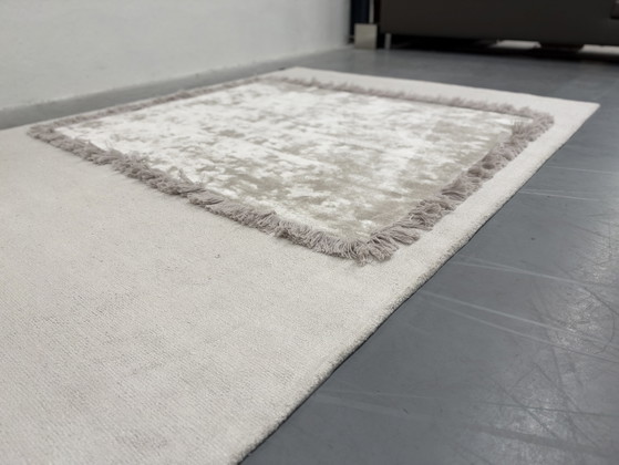 Leolux Frame Vloerkleed Stone 200x300, Vloerkleden en tapijten, Anders, Meerdere kleuren (foto 5 van 9)