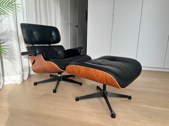 VITRA Eames Lounge Chair e Ottoman originali, Santos Palisander 2005, Sedie girevoli, Pelle, Nero (foto 2 di 14)