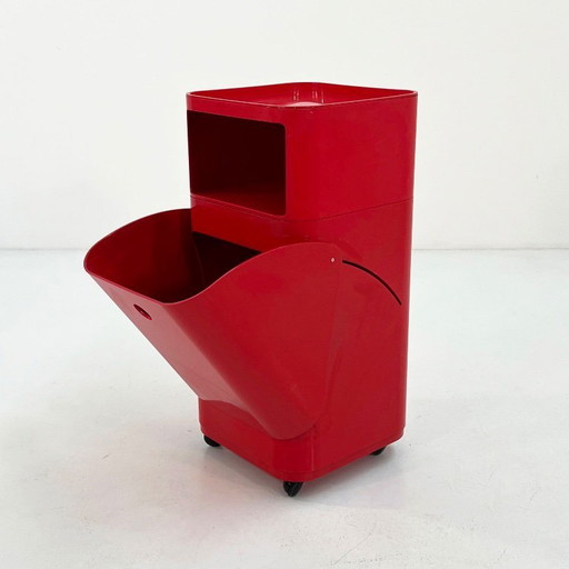 Rode wasmand en opbergmeubel van Anna Castelli voor Kartell, jaren 70.