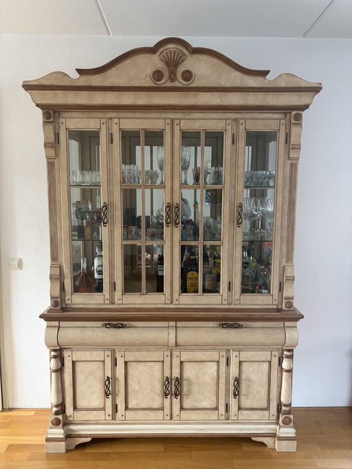 Prachtige handgemaakte vitrinekast van echt hout