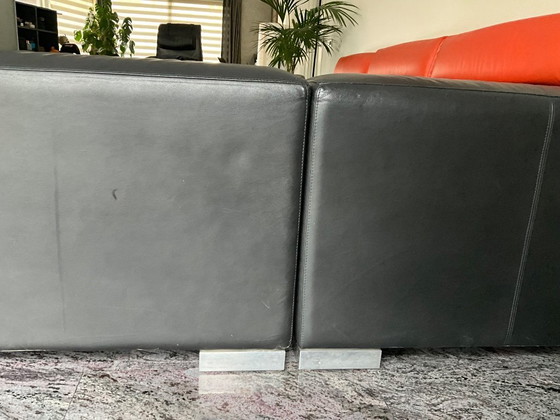 Image 1 of Leolux Howlazy design hoekbank-zwart leer/papaver-aluminium